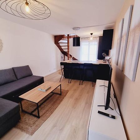Duplex Neuf Centre Ville Avec Parking Neauphle-le-Château Exteriér fotografie