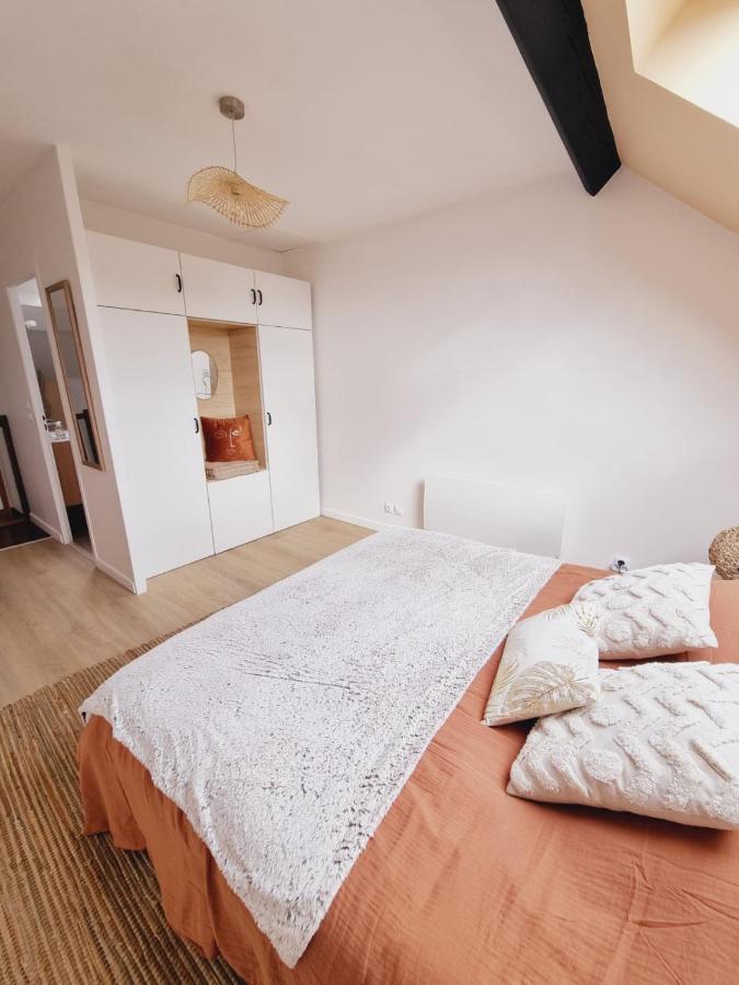 Duplex Neuf Centre Ville Avec Parking Neauphle-le-Château Exteriér fotografie
