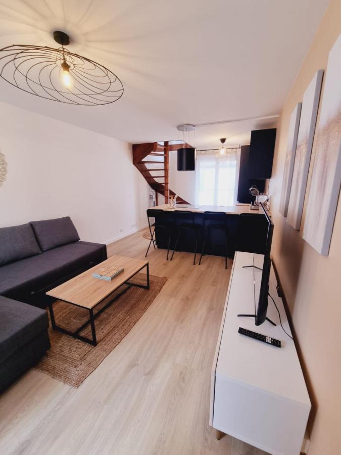 Duplex Neuf Centre Ville Avec Parking Neauphle-le-Château Exteriér fotografie